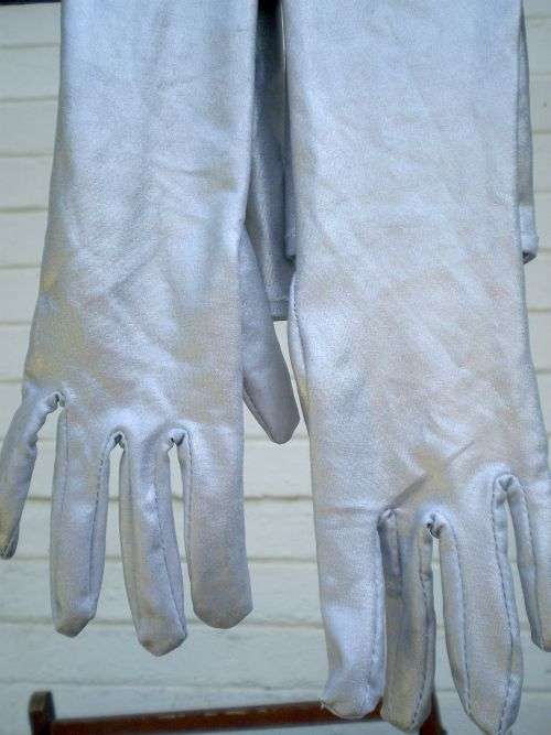 Original Vintage 1950s Silver Over Ellbow Ladies Evening Cocktail Gloves Size M very good condition