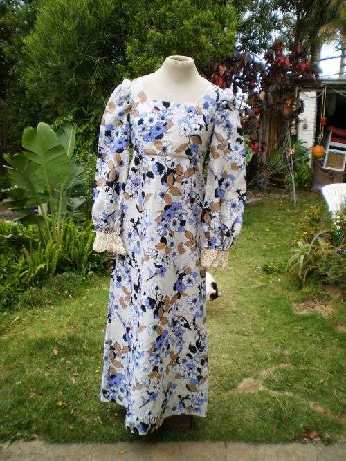 Original 1960's Vintage Empire Style Long Sleeve Floral Maxi Dress Size 10