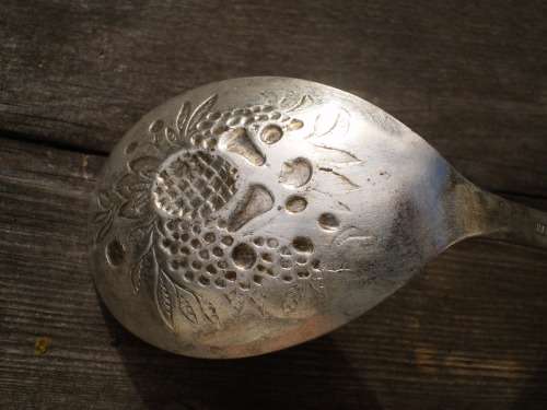 Lovely Silver Plated Sugar Sppon Made In England Very Good Condition