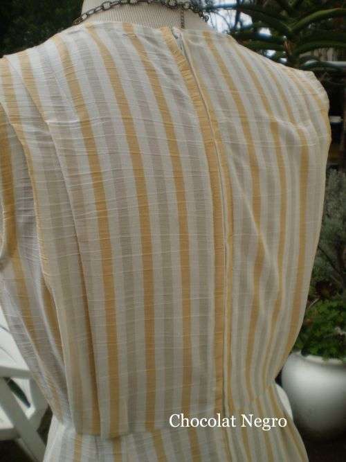 Gorgeous Vintage 19080s Ladies Striped Two Piece Dress And Blazer Size 10 excellent condition