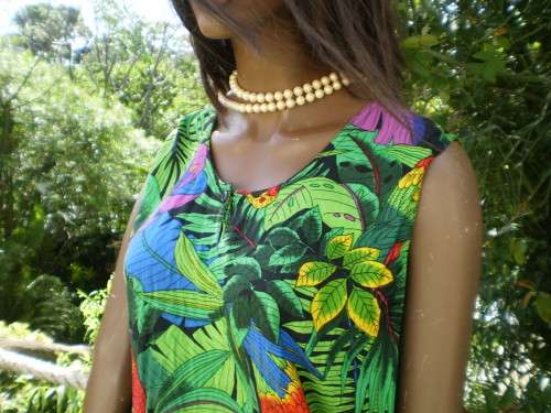 Original 1980s Vintage Parrot And Jungle Print Sleeveless Top Size 10 to small 12