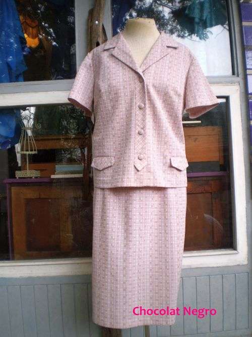 Original 1960s Vintage Crimpelene Two Piece Outfit Skirt and Blazer Size 14