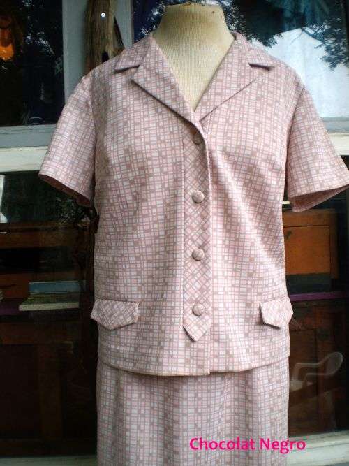 Original 1960s Vintage Crimpelene Two Piece Outfit Skirt and Blazer Size 14