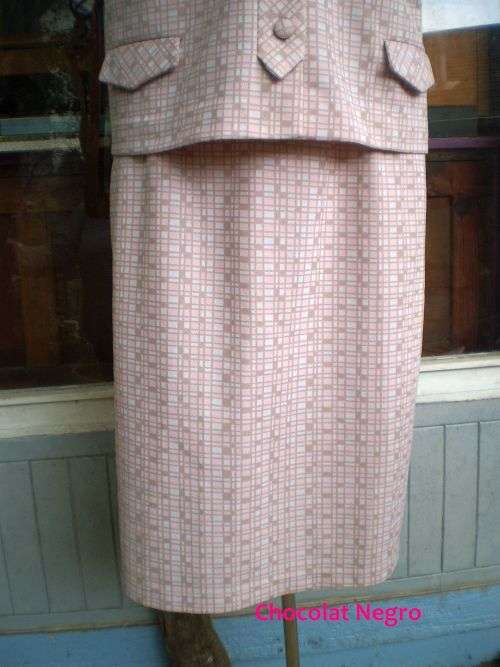 Original 1960s Vintage Crimpelene Two Piece Outfit Skirt and Blazer Size 14