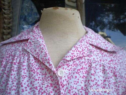 Sweet Vintage 1970s Pink And White Dress With Belt Size 10 to 12