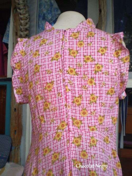 Vintage 1980s  Feminine Maxi Dress Sunflowers On Pink Size 10 excellent condition