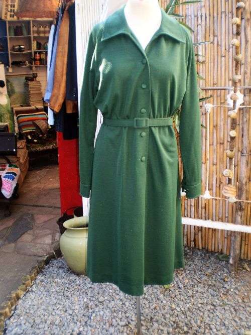 Beautiful Vintage 1960s Moss Green Long Sleeves Winter Dress Size 42 (size 18)