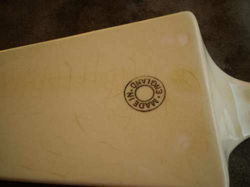 Beautiful Porcelain Cake Lifter Made In England With Gilded Handle