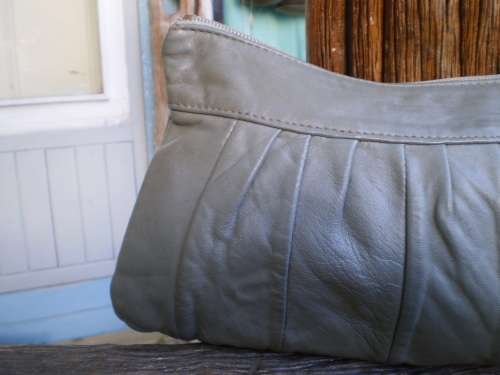 Vintage Soft Grey Genuinen Leather Clutch excellent  good condition