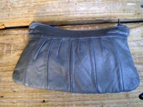 Vintage Soft Grey Genuinen Leather Clutch excellent  good condition