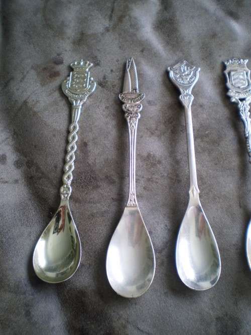 Vintage Set Of 8 Silver Plated Souvernir Spoons From Holland 1970s