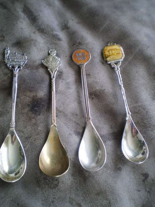 Vintage Set Of 8 Silver Plated Souvernir Spoons From Holland 1970s