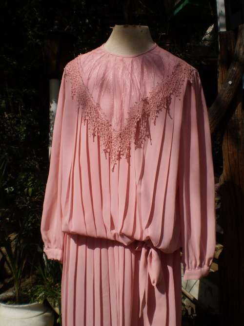 Vintage 1980s Pink Chiffon Dress Two Pieces Size 12