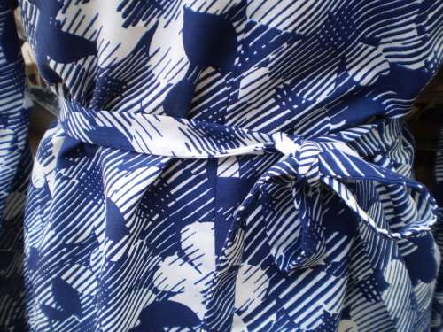 Vintage 1970s Cocktail Dress Blue And White Size 12