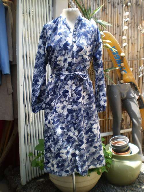 Vintage 1970s Cocktail Dress Blue And White Size 12