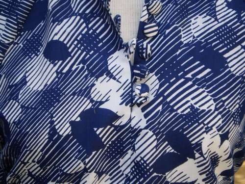 Vintage 1970s Cocktail Dress Blue And White Size 12