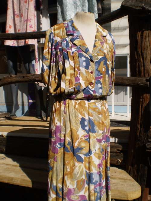 1980s Vintage Day Jacket Dress Size 14 With Collar