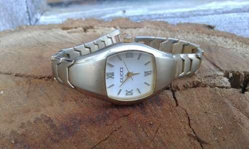 Vintage gucci women's watch on sale