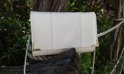 Nice Little Vintage 1980s Shoulder City Bag Faux White Leather