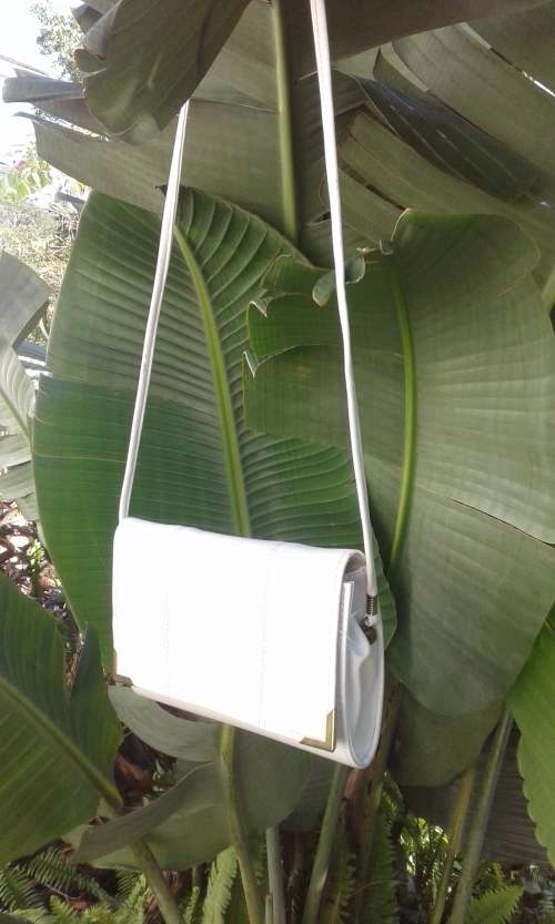 Nice Little Vintage 1980s Shoulder City Bag Faux White Leather