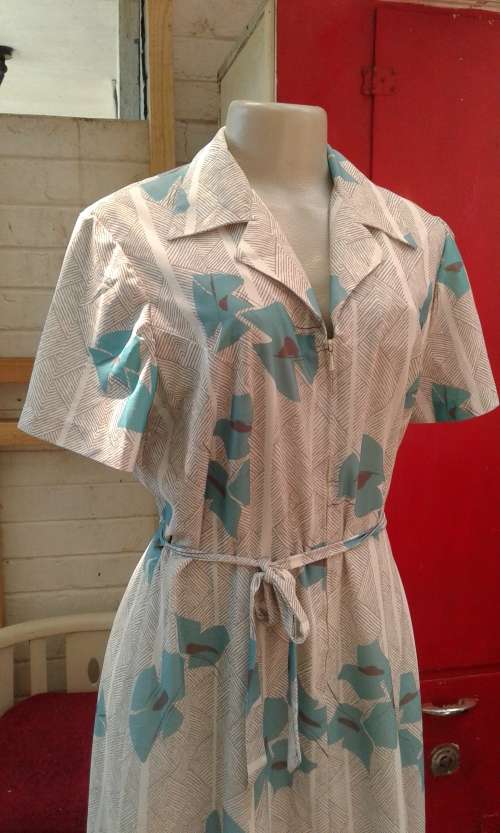 Vintage 1970s Shirt Dress With Turquoise Leaf Pattern By Vintage Label By Appointment Size 18