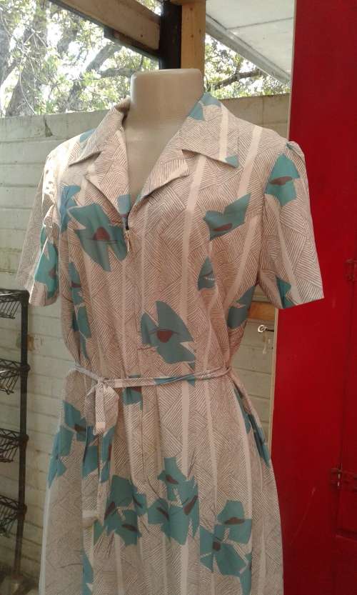 Vintage 1970s Shirt Dress With Turquoise Leaf Pattern By Vintage Label By Appointment Size 18