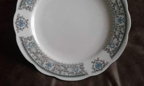 Set Of 11 Vintage Chinese Porcelain Plates Marked 18cm In Diameter
