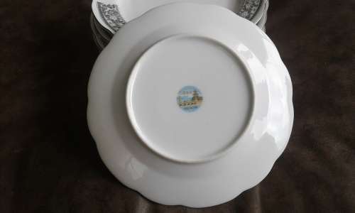 Set Of 11 Vintage Chinese Porcelain Plates Marked 18cm In Diameter
