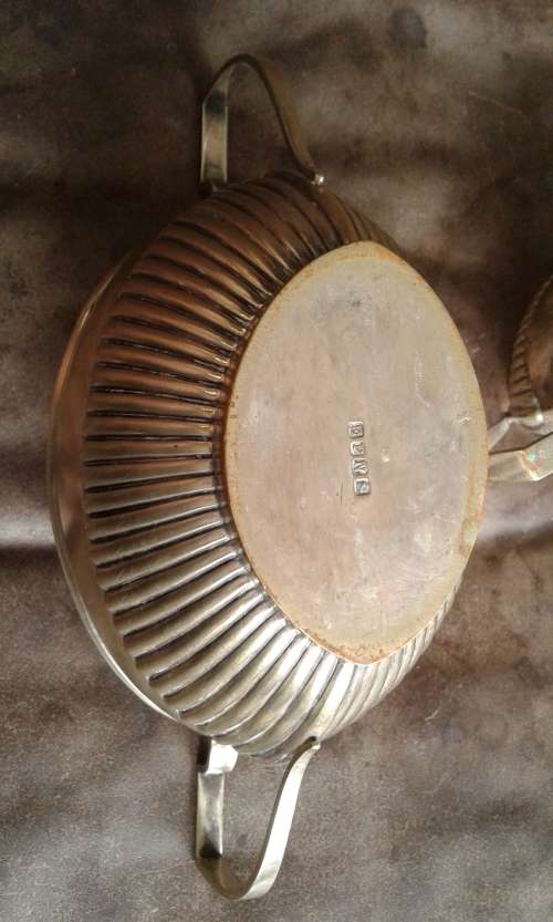 Vintage Silver Plated ENPS Sugar Bowl And Milk Jug Set