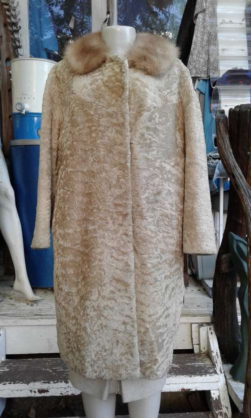 Vintage Original 1960s Golden Persian Lamb Karakul Genuine Fur Coat With Mink Collar Size 14