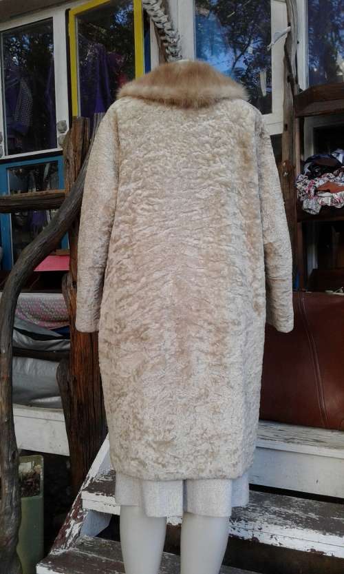Vintage Original 1960s Golden Persian Lamb Karakul Genuine Fur Coat With Mink Collar Size 14