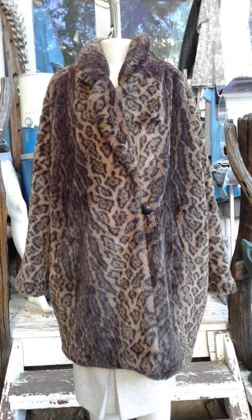 Vintage 1980s Faux Fur Leopard Coat Size 16 to 18