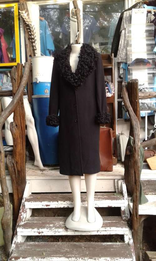 Vintage High Quality Black Cashmere And Fur Designer Coat Made In Italy Size 10