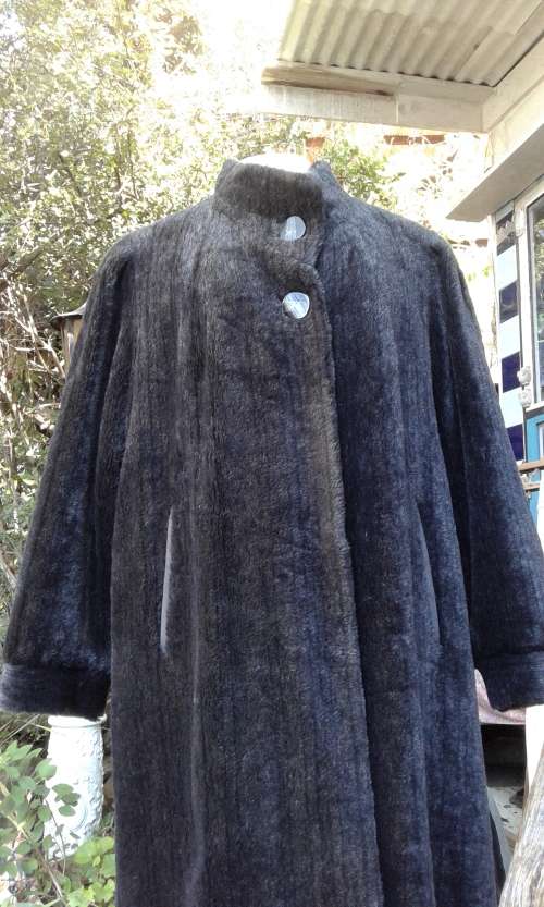 Beautiful Elegant Vintage Full Length Lama Alpaca Fur Coat Size 14