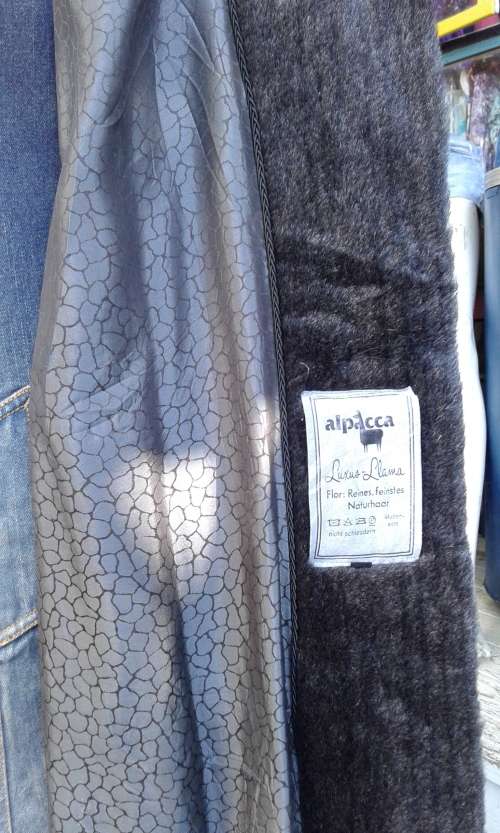 Beautiful Elegant Vintage Full Length Lama Alpaca Fur Coat Size 14