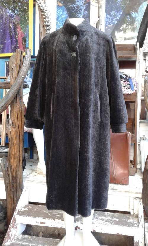 Beautiful Elegant Vintage Full Length Lama Alpaca Fur Coat Size 14