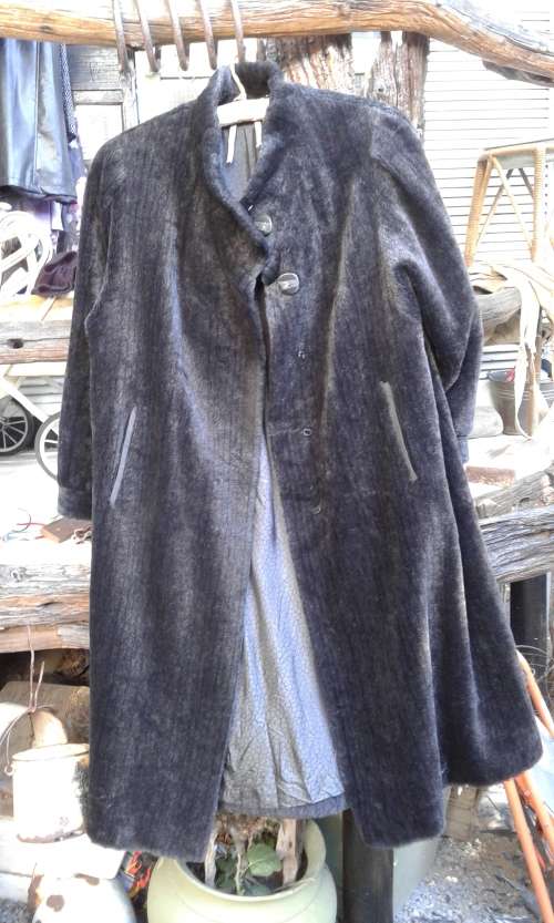Beautiful Elegant Vintage Full Length Lama Alpaca Fur Coat Size 14