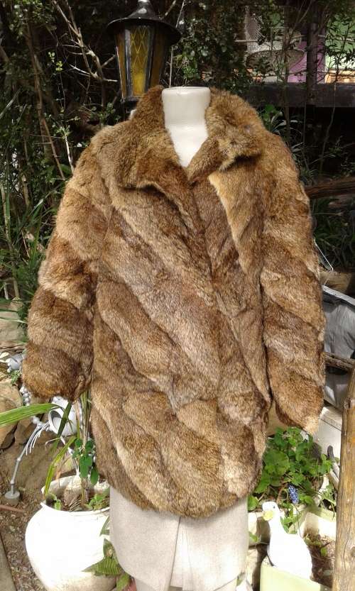 Vintage Finest Quality Natural Golden Red Genuine Fox Fur Coat Size 10 to 12 Made In Germany