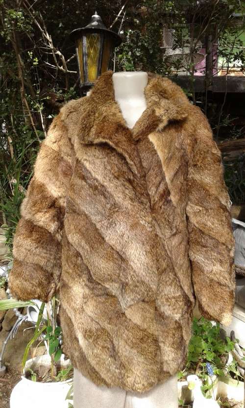 Vintage Finest Quality Natural Golden Red Genuine Fox Fur Coat Size 10 to 12 Made In Germany
