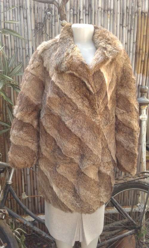 Vintage Finest Quality Natural Golden Red Genuine Fox Fur Coat Size 10 to 12 Made In Germany