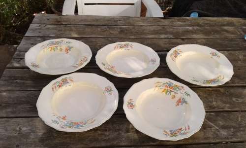 Set Of 5 Meakin Soup Dinner Plates England