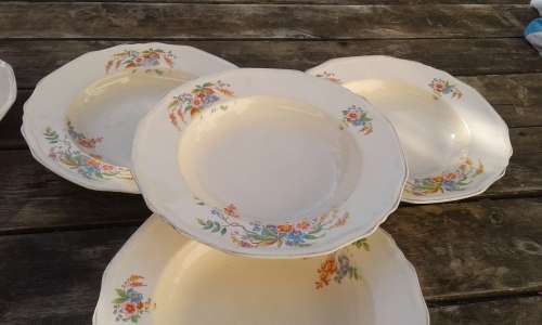 Set Of 5 Meakin Soup Dinner Plates England