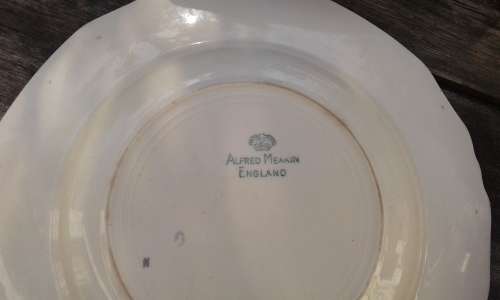 Set Of 5 Meakin Soup Dinner Plates England