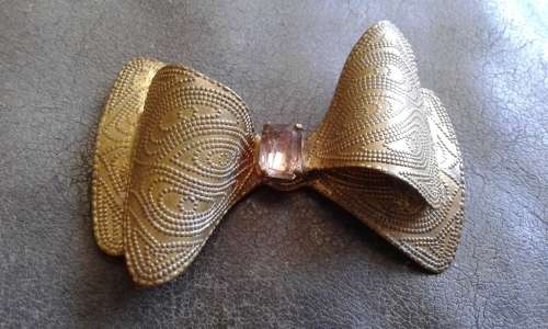 Antique Victorian Bronze Bow Patterned Embossed Brooch Pin With Light Peach Faceted Morganite