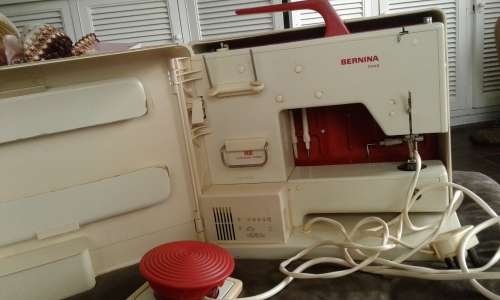 Rare Vintage Bernina Nova 900 Sewing Machine With Case Accessories Foot Control Switzerland