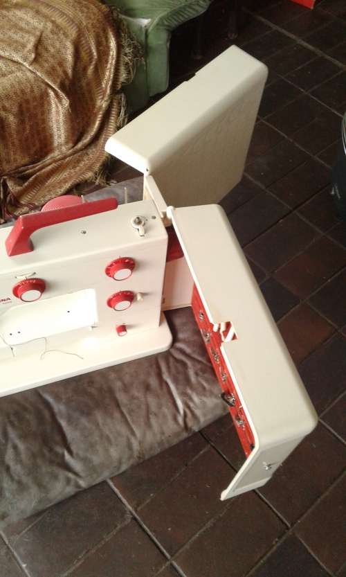 Rare Vintage Bernina Nova 900 Sewing Machine With Case Accessories Foot Control Switzerland