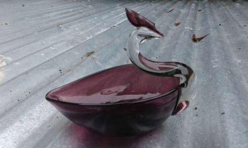 Murano Burgundy Glass Swan Bowl