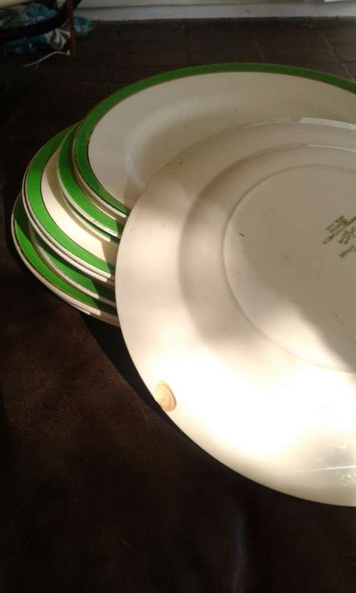Queens Green Solianware Simpson`s Potteries Green Gold Rimmed Art Deco Dinner Set 13 Pieces