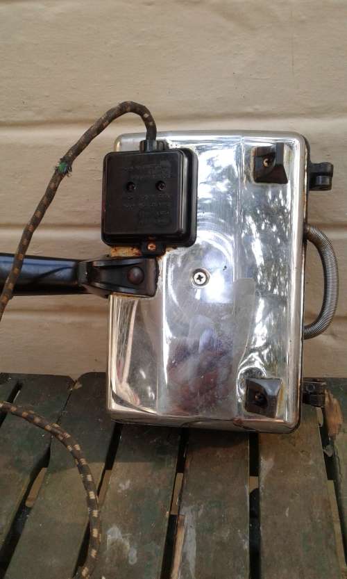 Vintage 1960s Berda Snackwich Aluminum And Bakelite Sandwich Maker Working