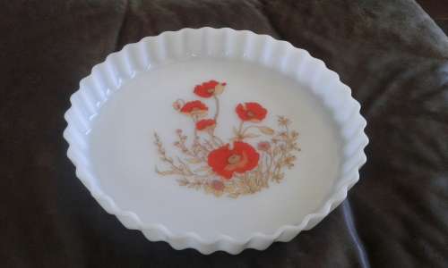 Vintage Mid Century Modern White Milk Glass Red Poppies Cake Form Mold